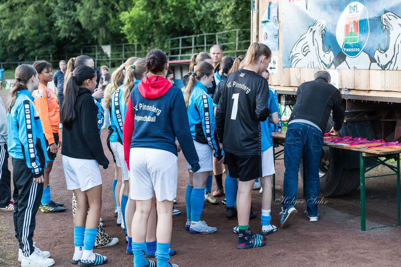 Bild 79 - Loewinnen Cup